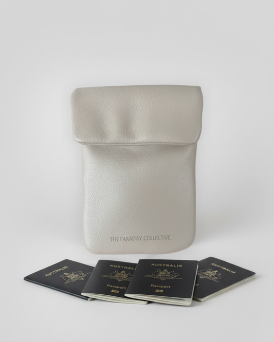 Signal Blocking Pouch Sara - Taupe